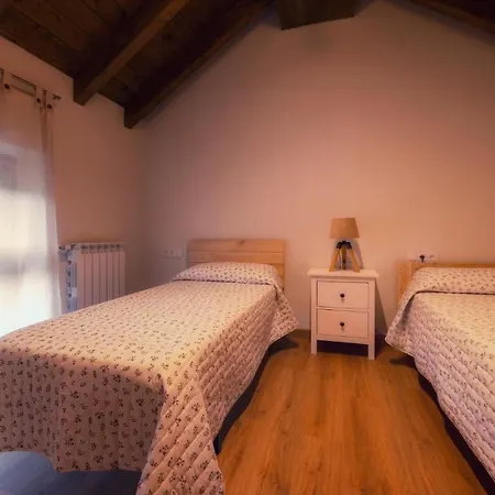 Camino De La Val * Borau