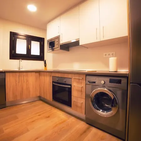 Camino De La Val Apartment *