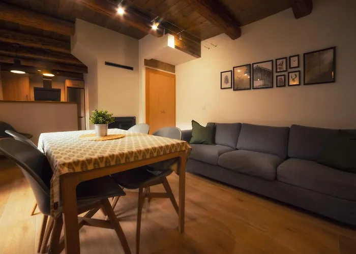 Camino De La Val * Borau